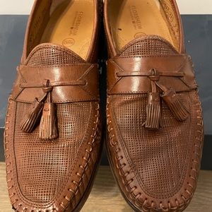 9 size Mens Penny Loafers with Tassels! Brown. Great Condition!